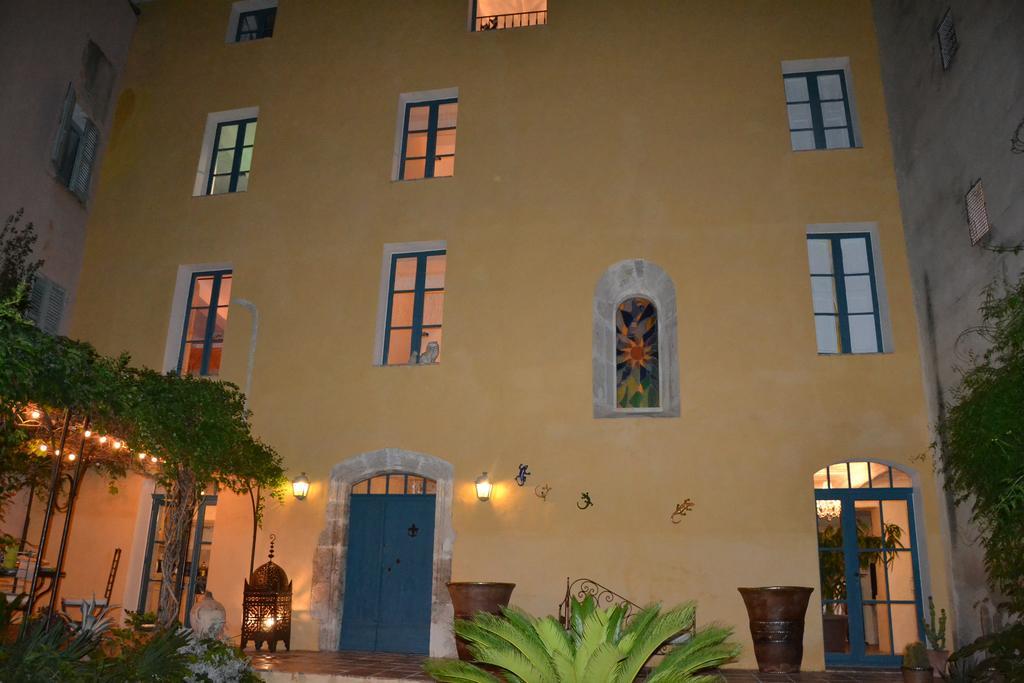 Maison Saint Louis avec Jacuzzi Besse-sur-Issole Extérieur photo