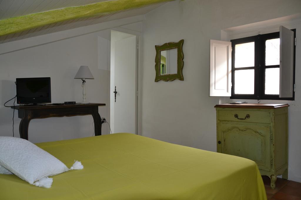 Maison Saint Louis avec Jacuzzi Besse-sur-Issole Chambre photo