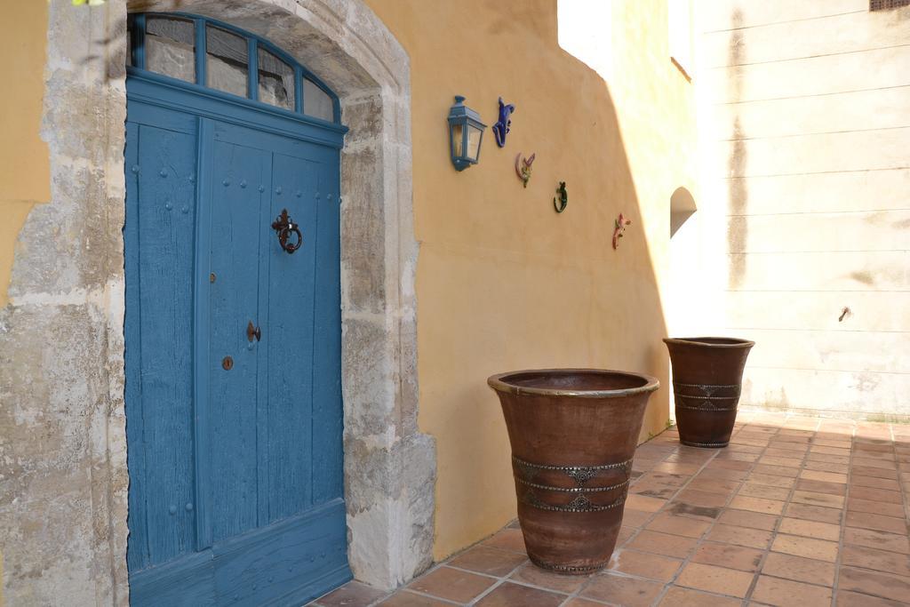 Maison Saint Louis avec Jacuzzi Besse-sur-Issole Extérieur photo