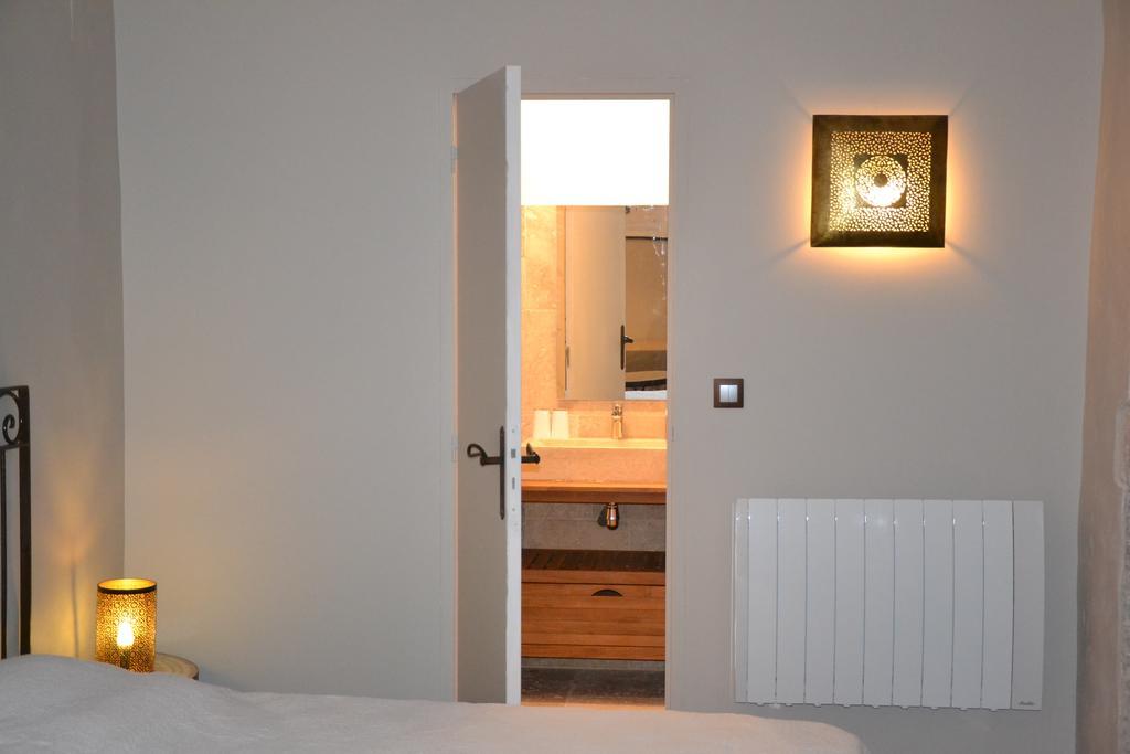 Maison Saint Louis avec Jacuzzi Besse-sur-Issole Extérieur photo