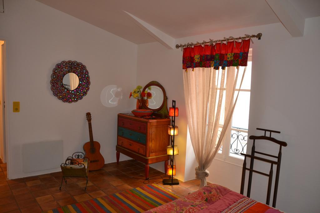 Maison Saint Louis avec Jacuzzi Besse-sur-Issole Extérieur photo